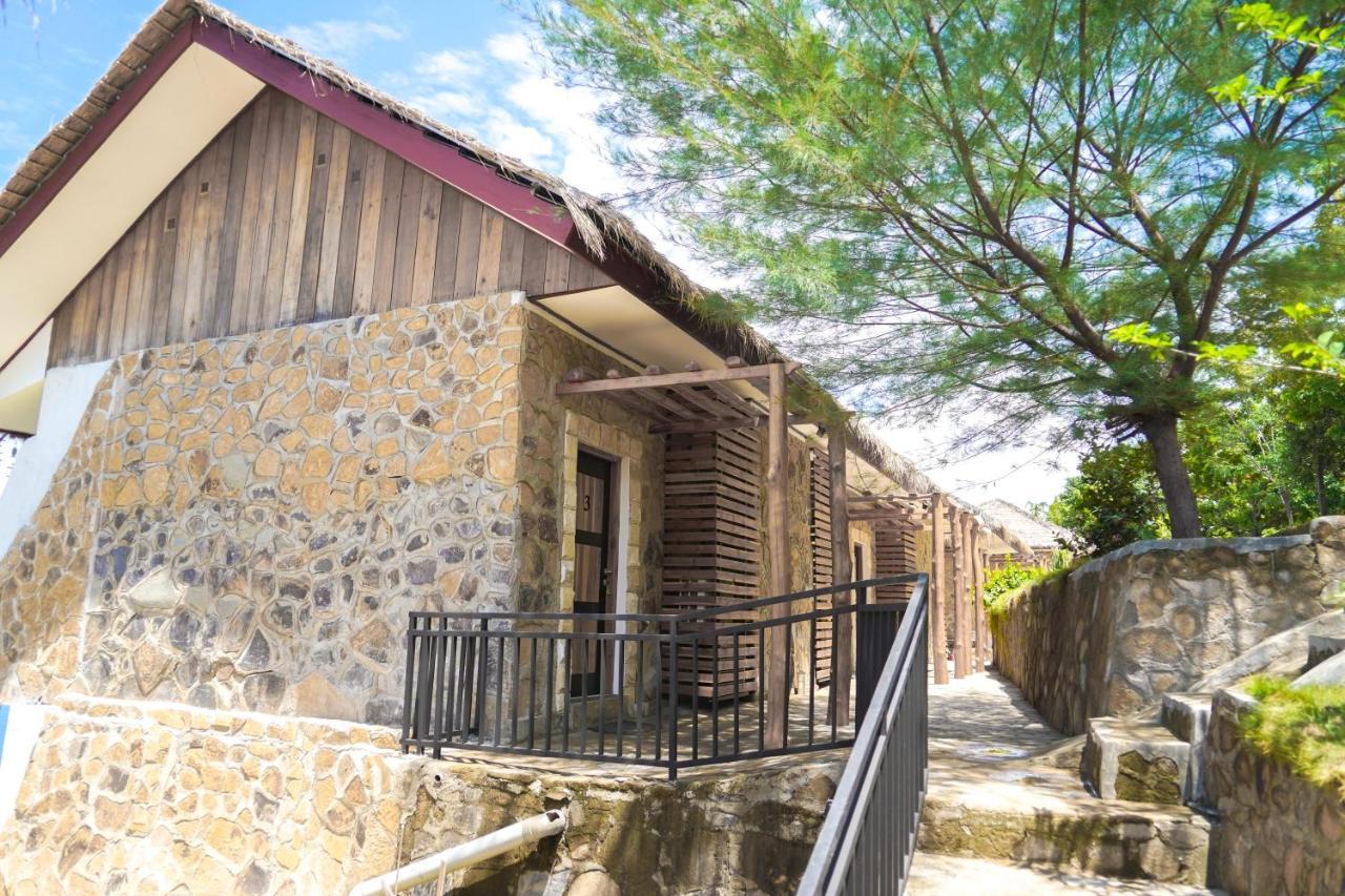 Theodor Hotel Labuan Bajo Ngoại thất bức ảnh