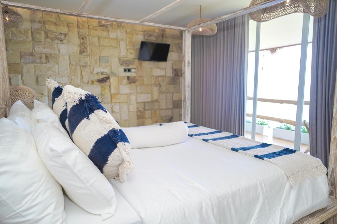 Theodor Hotel Labuan Bajo Ngoại thất bức ảnh