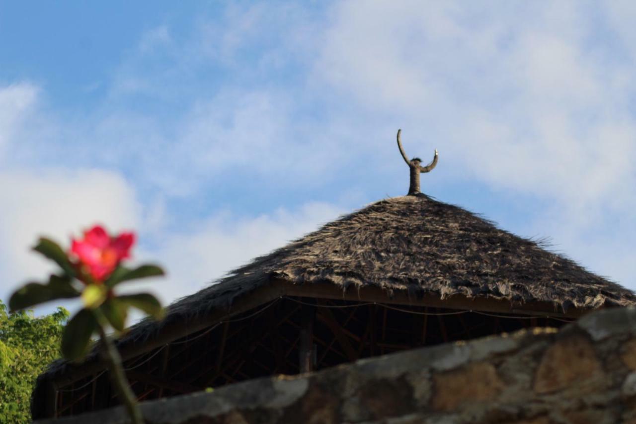 Theodor Hotel Labuan Bajo Ngoại thất bức ảnh